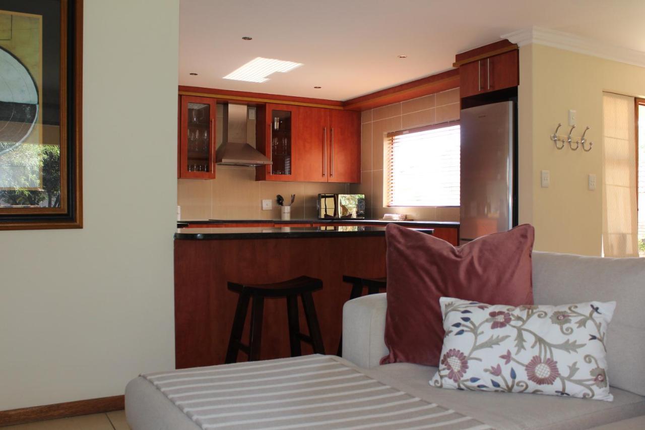 Topaz Cove Luxury Villas อีเดนเวล ภายนอก รูปภาพ