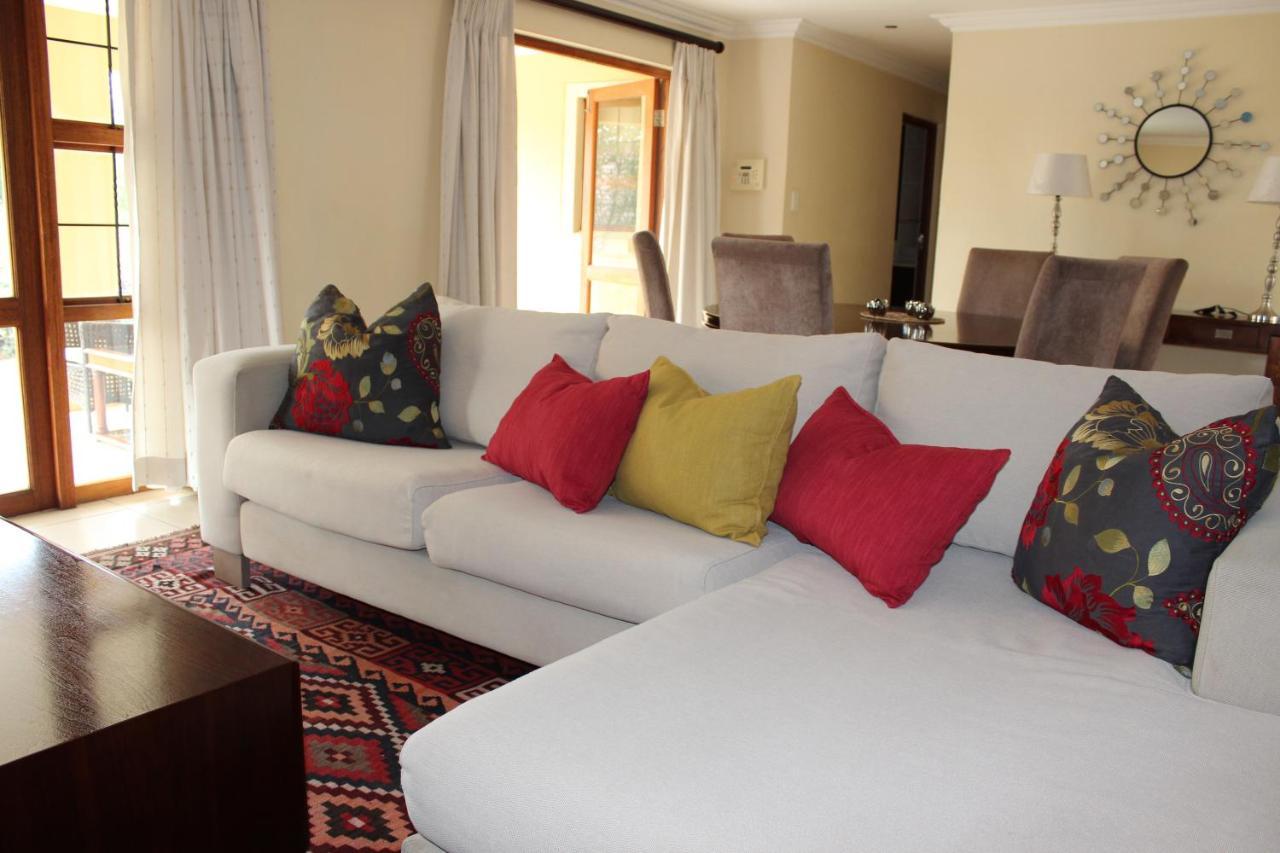 Topaz Cove Luxury Villas อีเดนเวล ภายนอก รูปภาพ