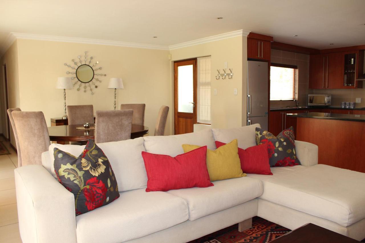 Topaz Cove Luxury Villas อีเดนเวล ภายนอก รูปภาพ