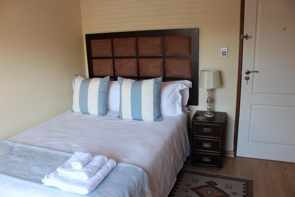 Topaz Cove Luxury Villas อีเดนเวล ภายนอก รูปภาพ