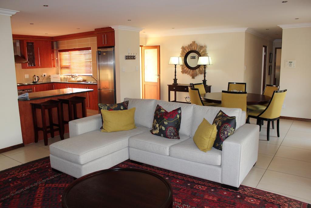 Topaz Cove Luxury Villas อีเดนเวล ภายนอก รูปภาพ