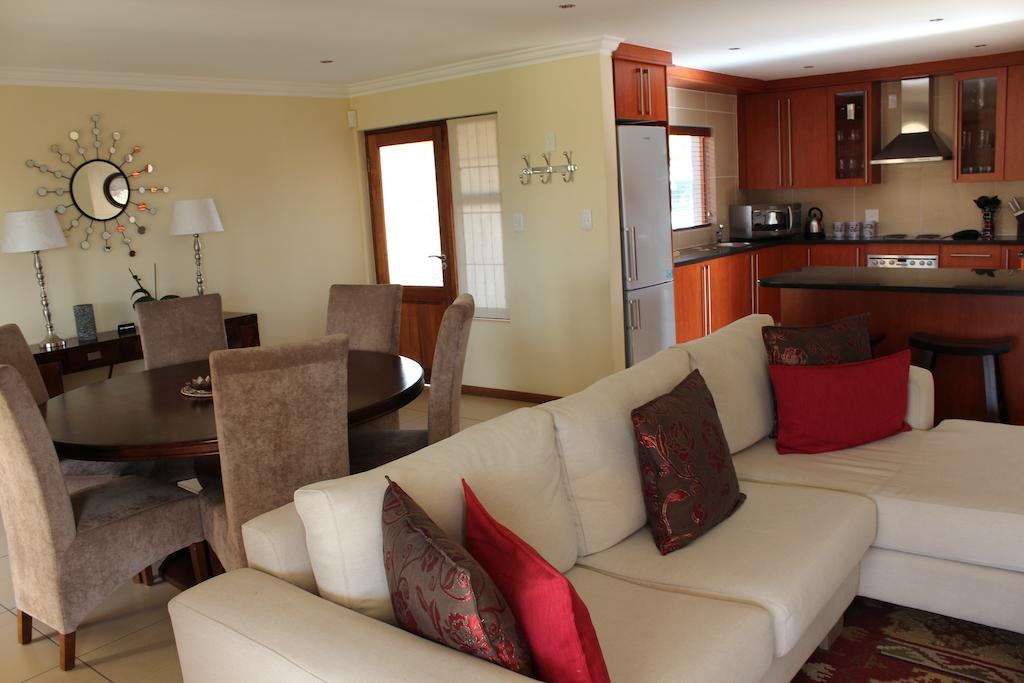 Topaz Cove Luxury Villas อีเดนเวล ภายนอก รูปภาพ